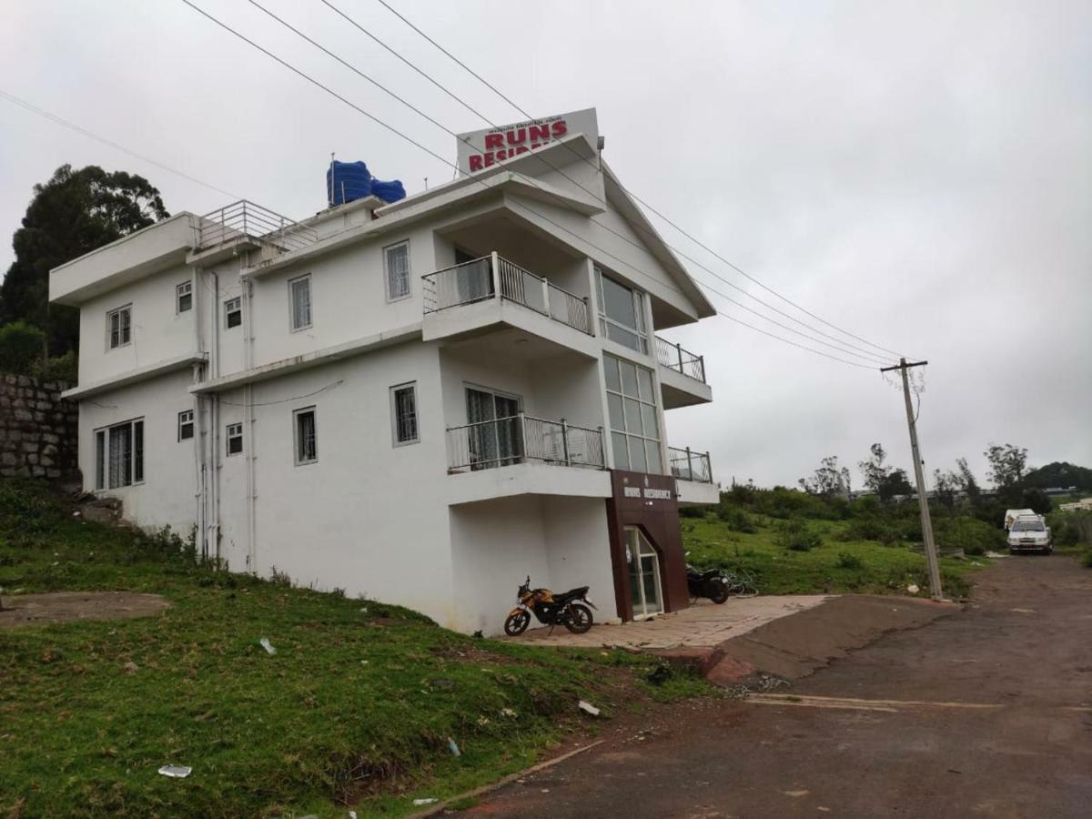 Hôtel Runs Residency à Ooty Extérieur photo
