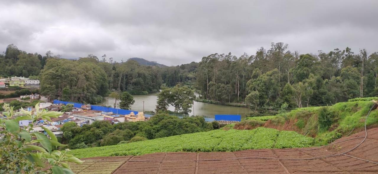 Hôtel Runs Residency à Ooty Extérieur photo